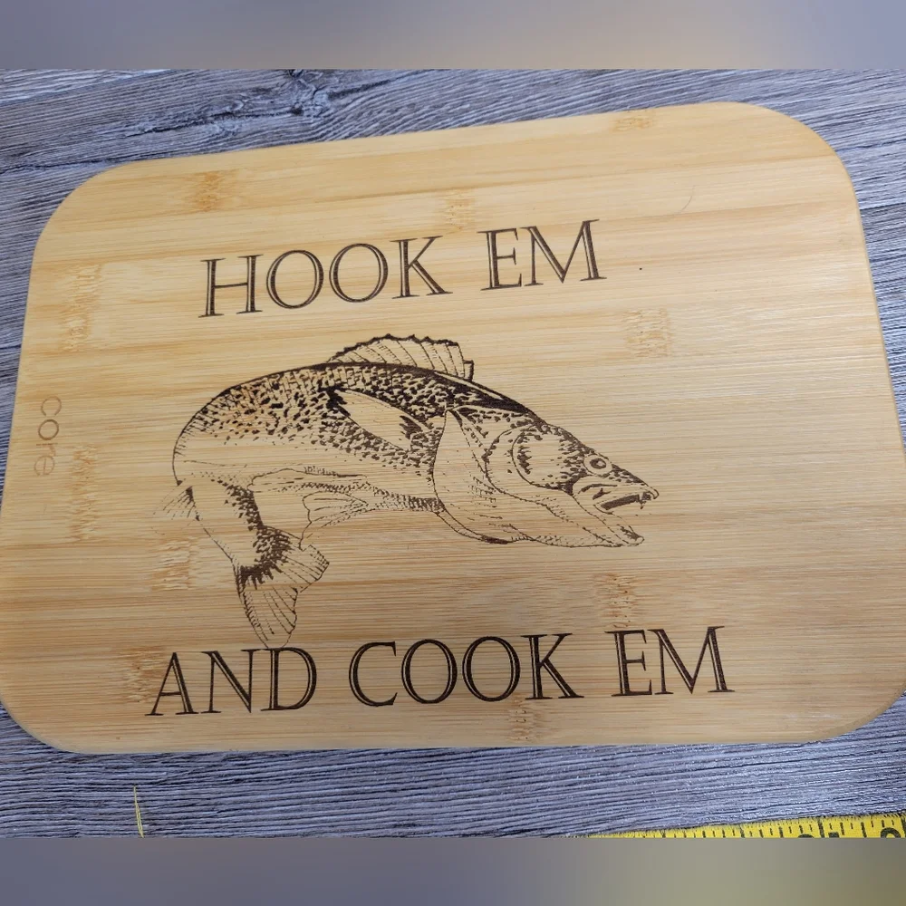 NEW Hook Em And Cook Em Walleye Fish Wood Cutting Board * Great Gift*